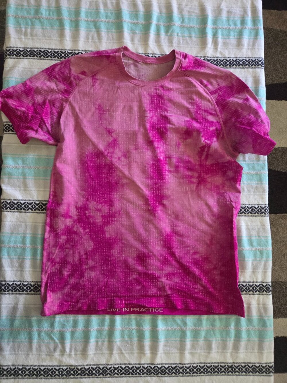 Lululemon Metal Vent Tech T-Shirt Pink Tie Dye Large